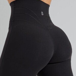 BUFFBUNNY - LEGACY LEGGING - SMALL